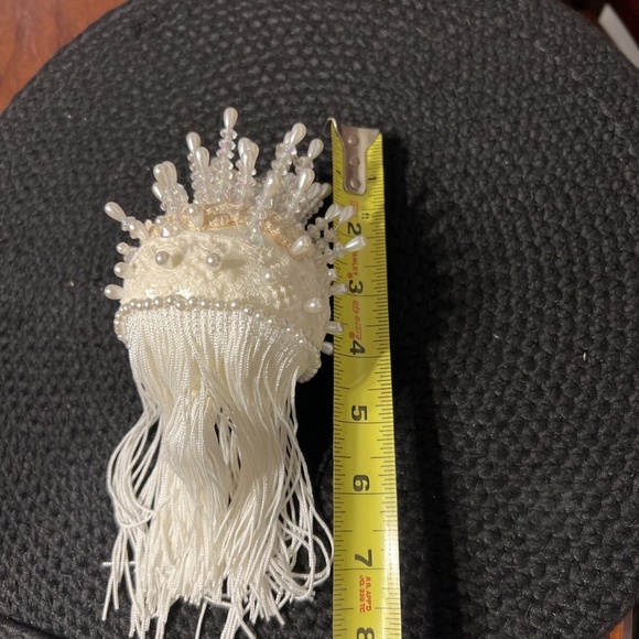 Vintage MCM Handmade Push Pin Satin Christmas Ornament Cream And White Crochet - Picture 6 of 7